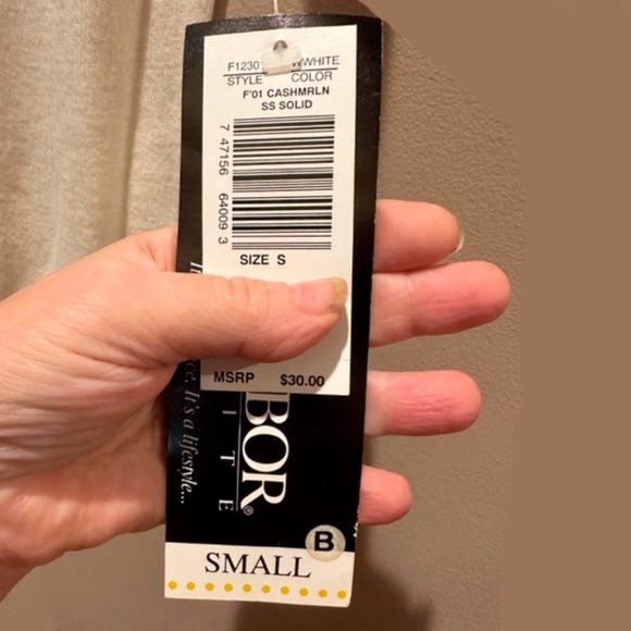 White Sag Harbor Short Sleeve Acrylic Top Small - Picture 3 of 3